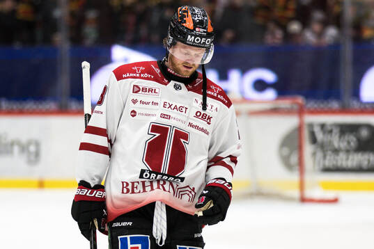 Örebros Linus Arnesson deppar
