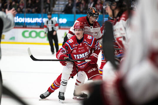 Timrås Edwin Annerstedt och Örebros Peetro Seppälä