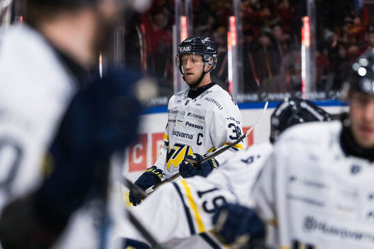 HV71s Olle Alsing deppar