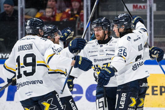 HV71s Justin Glenn Kloos jublar