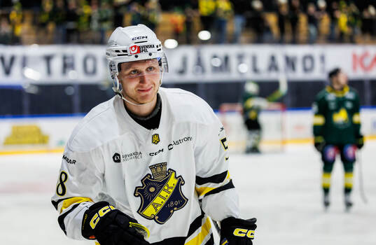 AIKs Oskar Magnusson jublar