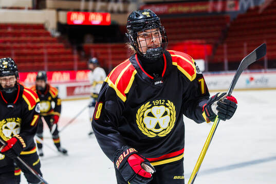 Brynäs Elin Svensson jublar