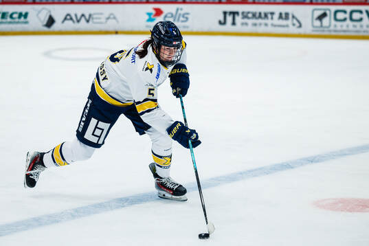HV71s Julia Shaunessy