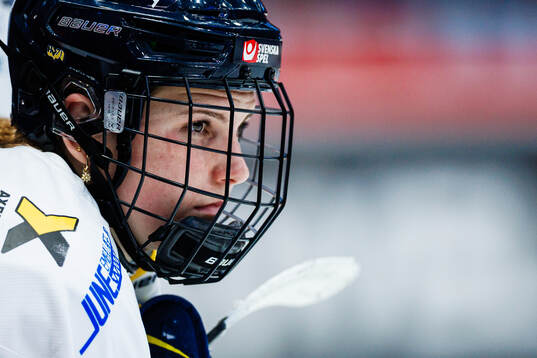 HV71s Teghan Inglis