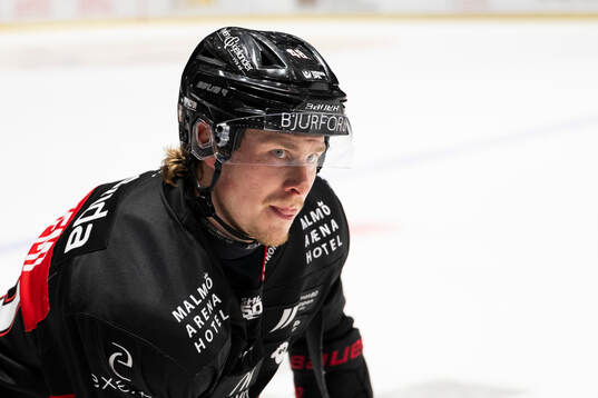 Malmö Redhawks Lauri Pajuniemi jublar
