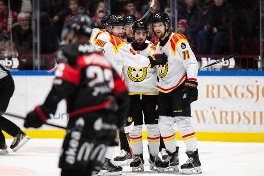 Brynäs Axel Jonsson-Fjällby jublar