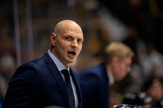 HV71s assisterande tränare Kris Beech