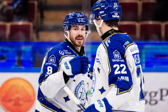 Leksands Matt Caito och Lukas Vejdemo jublar