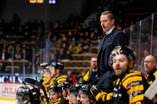 Skellefteås assisterande tränare Pierre Johnsson