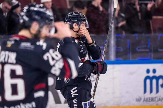 Linköpings Jonathan Myrenberg deppar