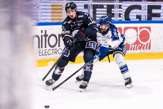 Linköpings Eskild Bakke Olsen och Leksands Matt Caito