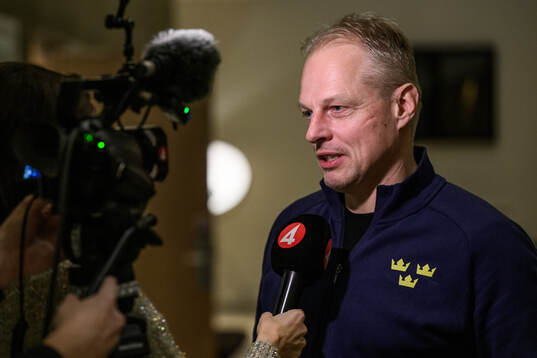 Head coach Magnus Hävelid of Sweden speaks to media