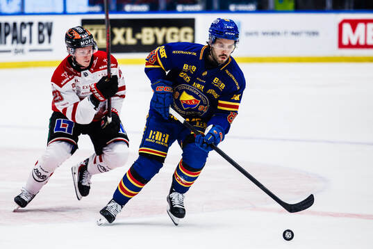 Örebros Egor Polin och Djurgårdens Oula Palve