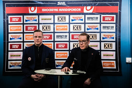 Djurgårdens tränare Robert Kimby och Örebros tränare