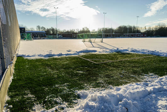 Kroksbäcks idrottsplats infö en träning med Malmö FF
