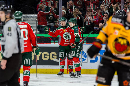 Frölundas Max Lindholm jublar