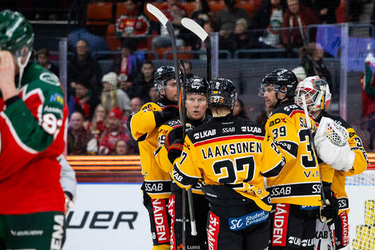 Luleås spelare jublar