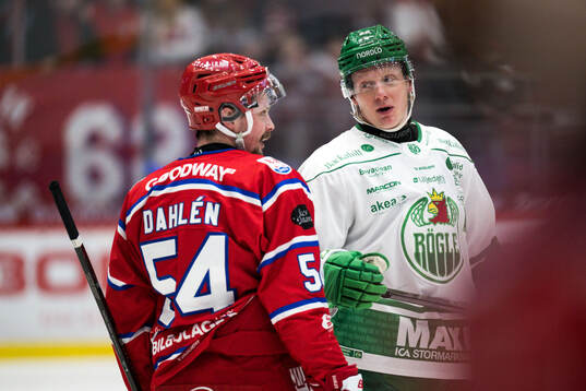 Rögles Fredrik Olofsson och Timrås Anton Heikkinen