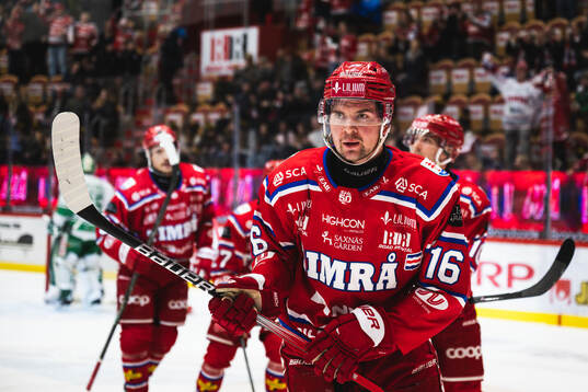 Timrås Lukas Pilö jublar