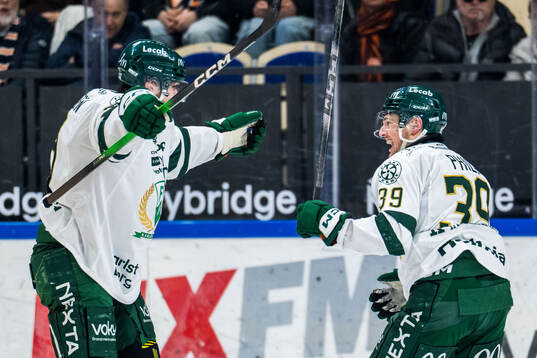 Färjestads Luke Philp jublar