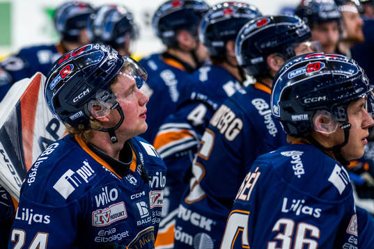 Växjös Karl Henriksson jublar