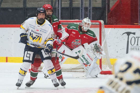 Modos målvakt Tindra Holm