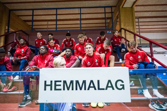 Spelarna byter om