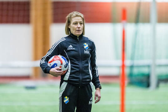 Östers damlagstränare Hanna Höckert