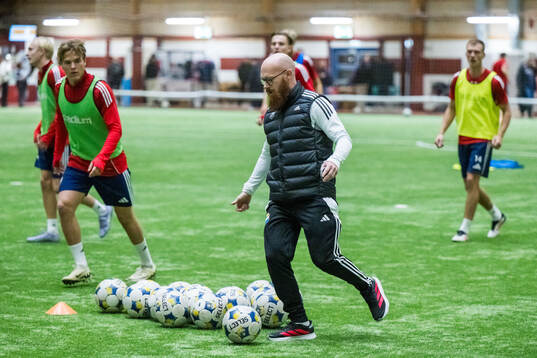 Östers IFs tränare Max Mölder
