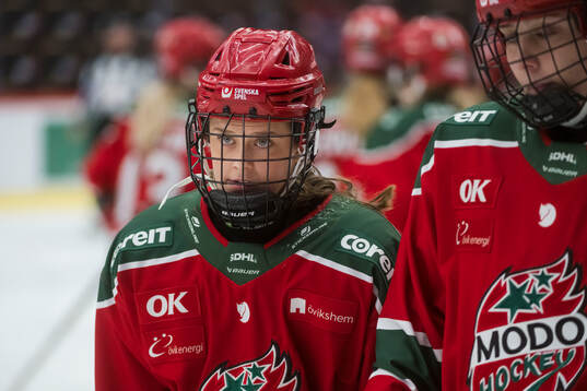 Modos Lovisa Engström deppar