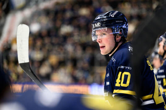 HV71s Oskar Stål-Lyrenäs