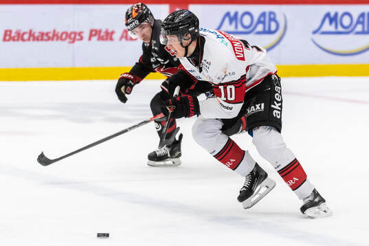 Örebros David Quenneville och Malmö Redhawks William Von