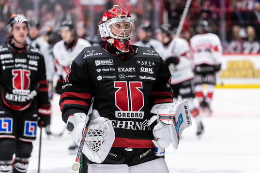 Örebros målvakt Jonas Arntzen deppar