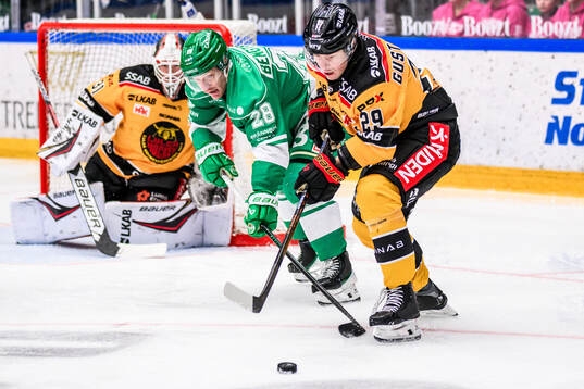 Rögles Anton Bengtsson och Luleås Erik Gustafsson