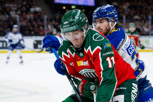 Leksands Peter Cehlarik och Frölundas Max Lindholm