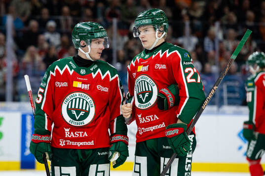 Frölundas Arttu Ruotsalainen och Theodor Niederbach