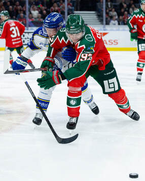 Leksands Kalle Östman och Frölundas Filip Cederqvist