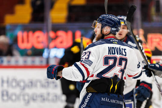Linköpings Robin Kovacs jublar