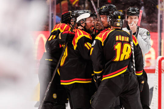 Brynäs Robert Hägg jublar