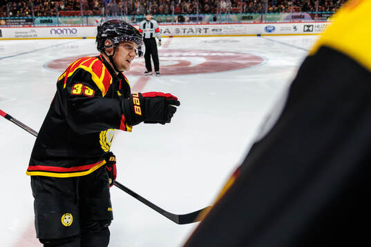 Brynäs Jakob Silfverberg jublar