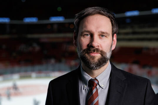 TV4s kommentator Tobias Ekberg
