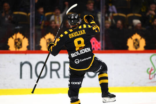 Skellefteås Oliver Okuliar jublar