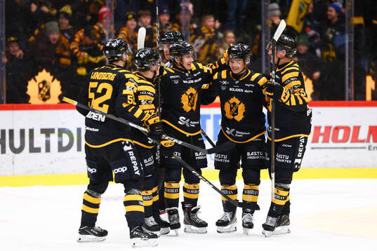 Skellefteås Valter Lindberg jublar