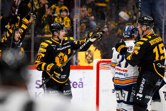 Skellefteås Pär Lindholm jublar
