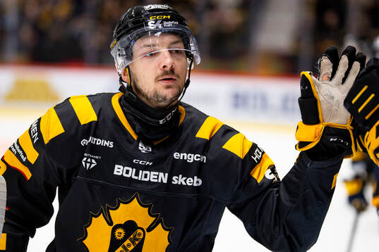 Skellefteås Oliver Okuliar jublar