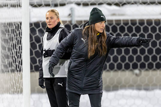 Häckens tränare Elena Sadiku