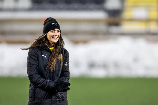 Häckens tränare Elena Sadiku