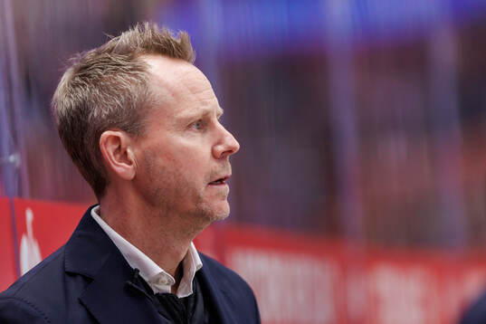 Coach Robert Ohlsson of Frölunda