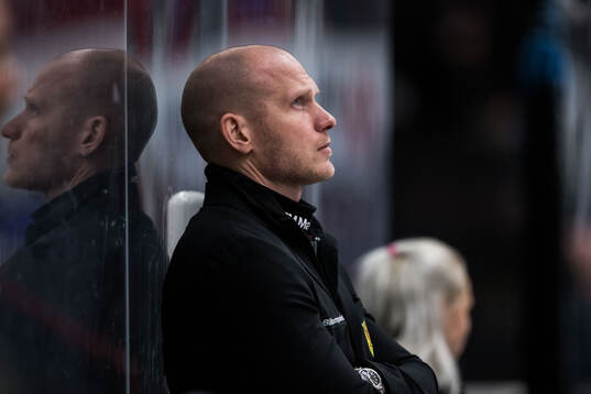 Moras tränare Oscar Dahlgren