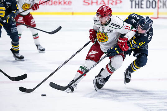 Moras Gustav Salmi-Lilja och Södertäljes William Wiå
